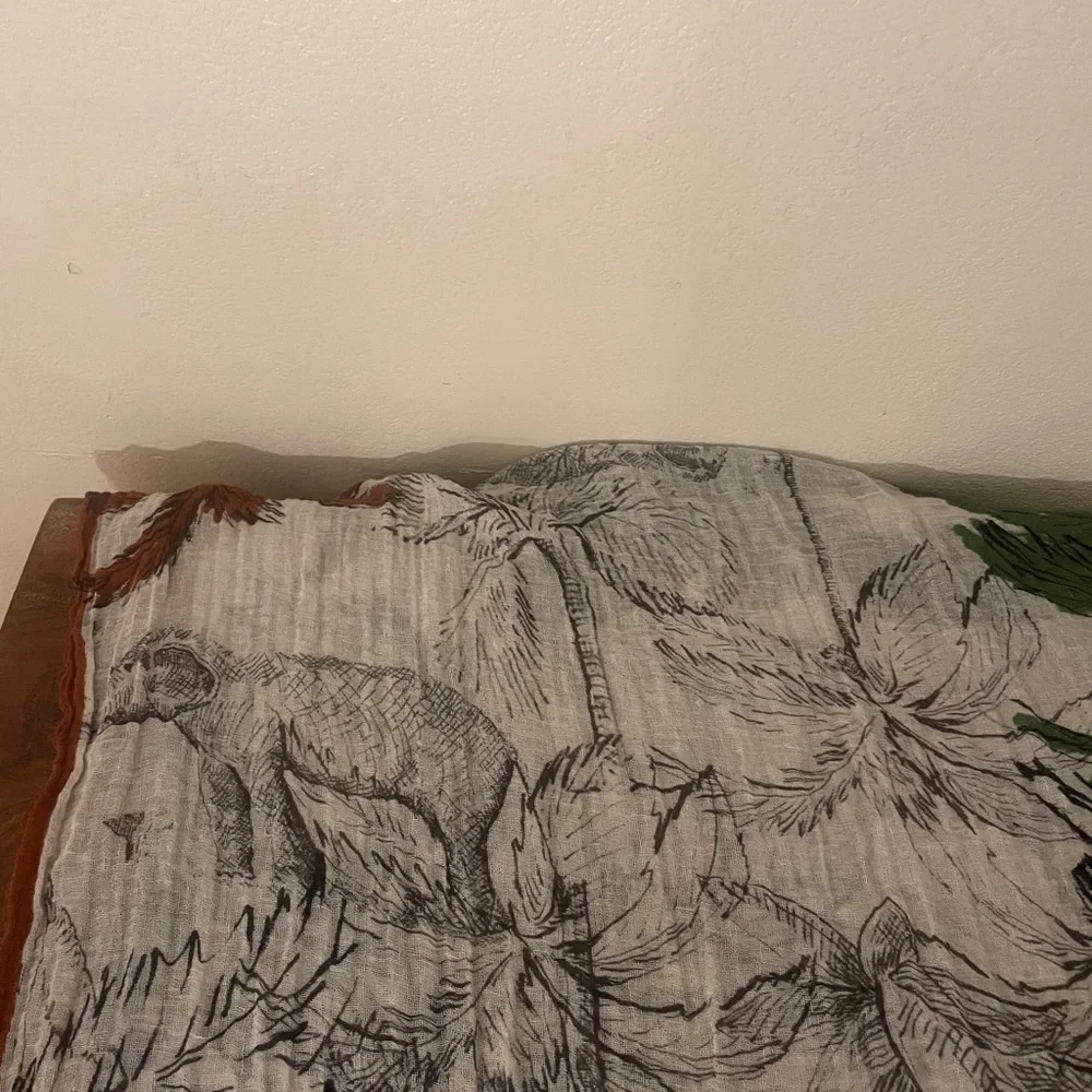Zara stylish botanical